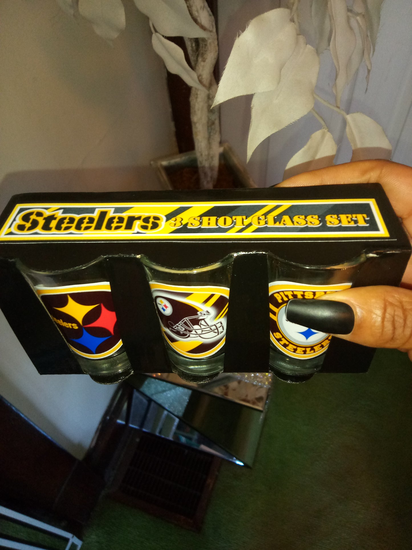 Pittsburgh Football Inspired 3 Shot Glass Set